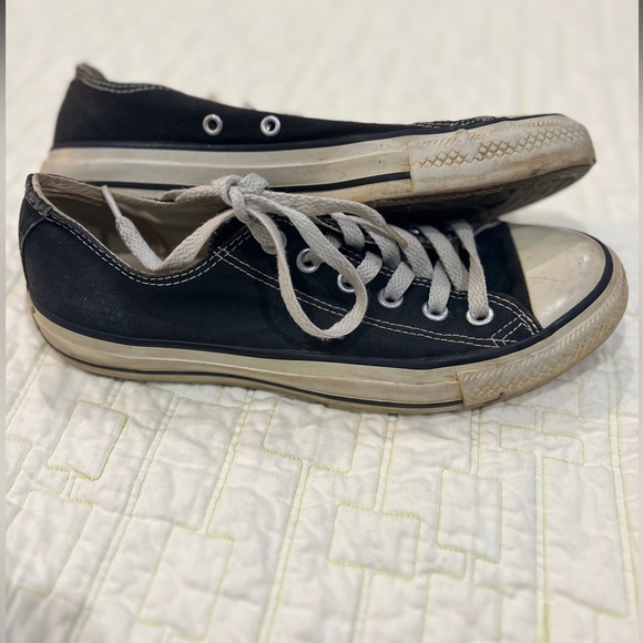 CLEARANCE
3 Pairs of Converse Size 8 Shoes | Red, Black and White - Picture 3 of 16